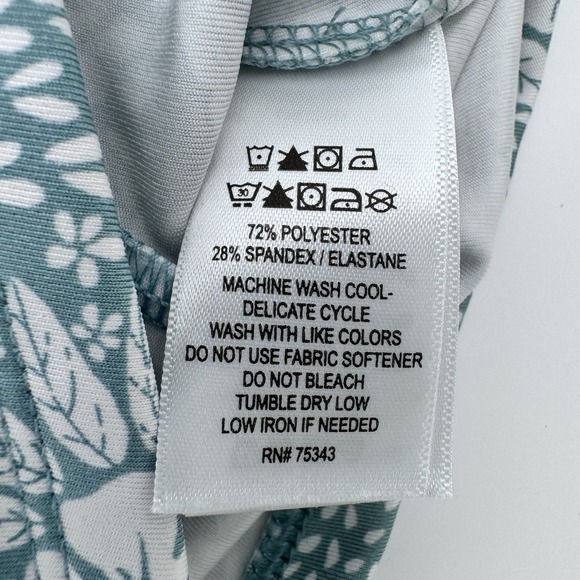 Tommy Bahama Golf and Tennis Blue Floral Print Zip Up Jacket Women's Size Small - Picture 8 of 8